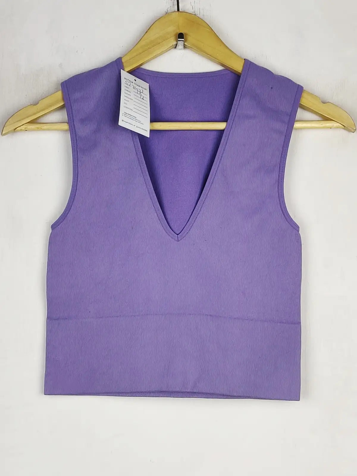 Buy online pre-used pre-loved 100% authentic & Original branded Unknown Brand (CT-3443) available in Pakistan. Top international brands avilable.