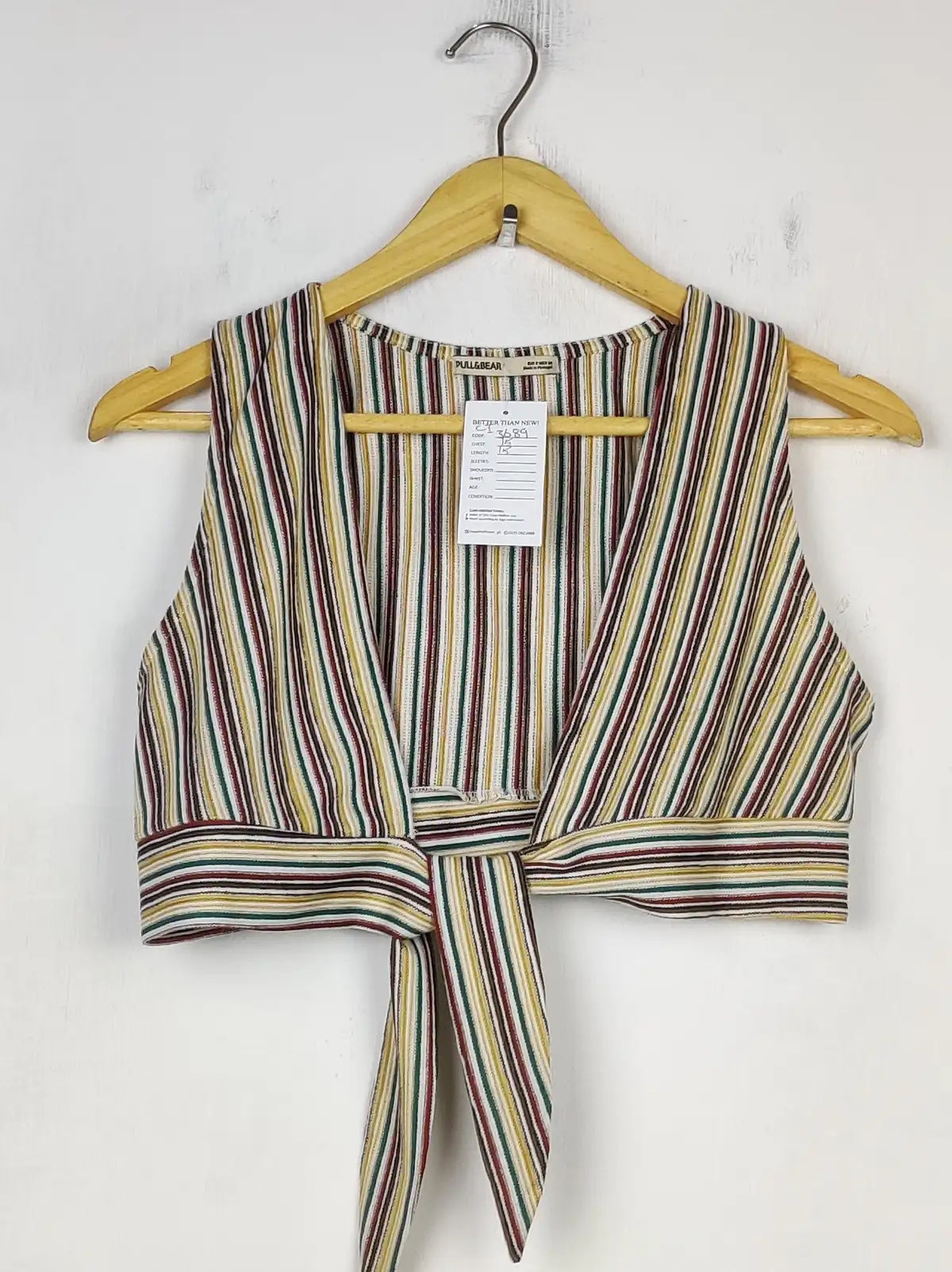 Buy online pre-used pre-loved 100% authentic & Original branded Pull&Bear (CT-3689) available in Pakistan. Top international brands avilable.