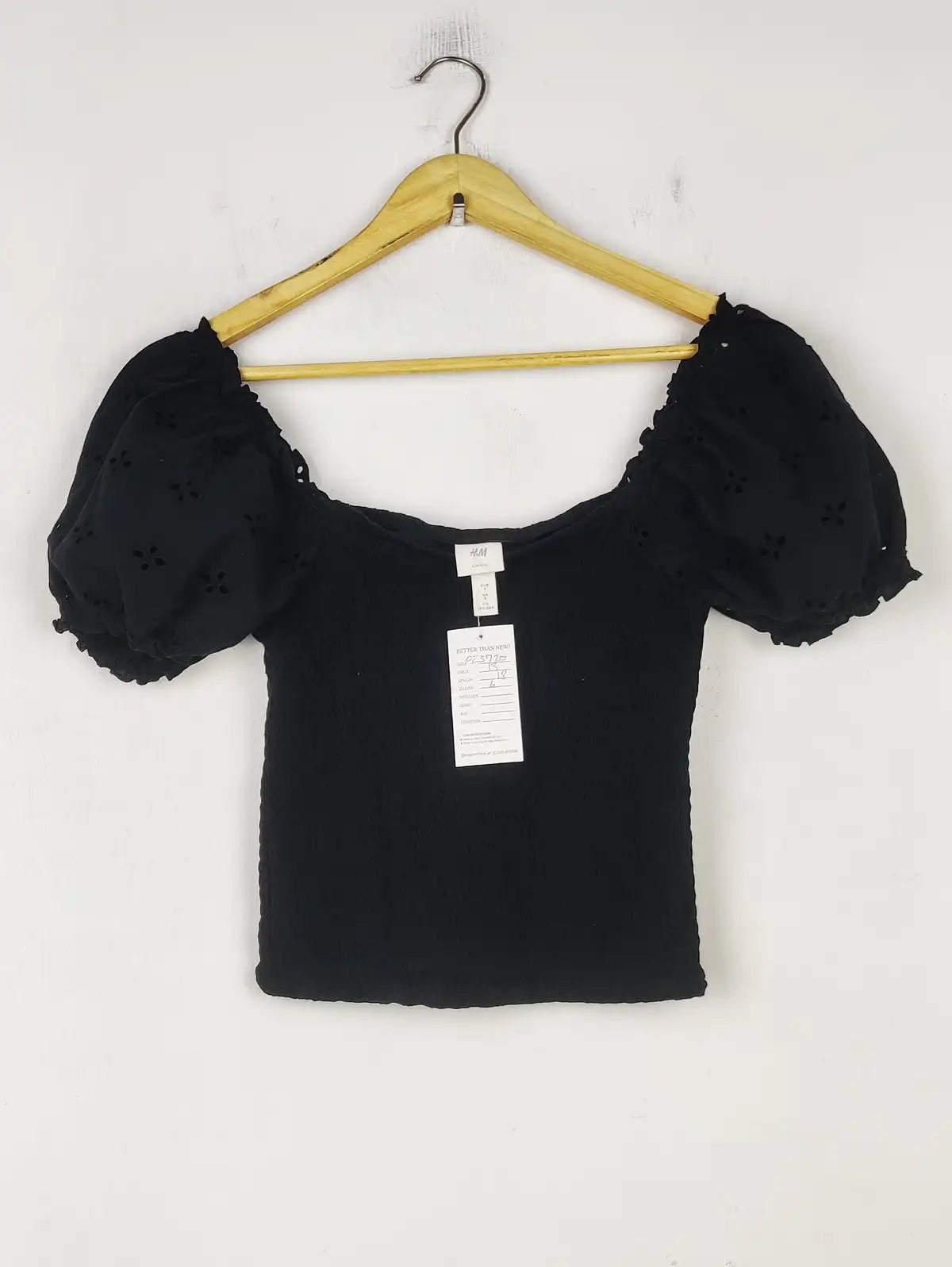 Buy online pre-used pre-loved 100% authentic & Original branded H&M (CT-3720) available in Pakistan. Top international brands avilable.