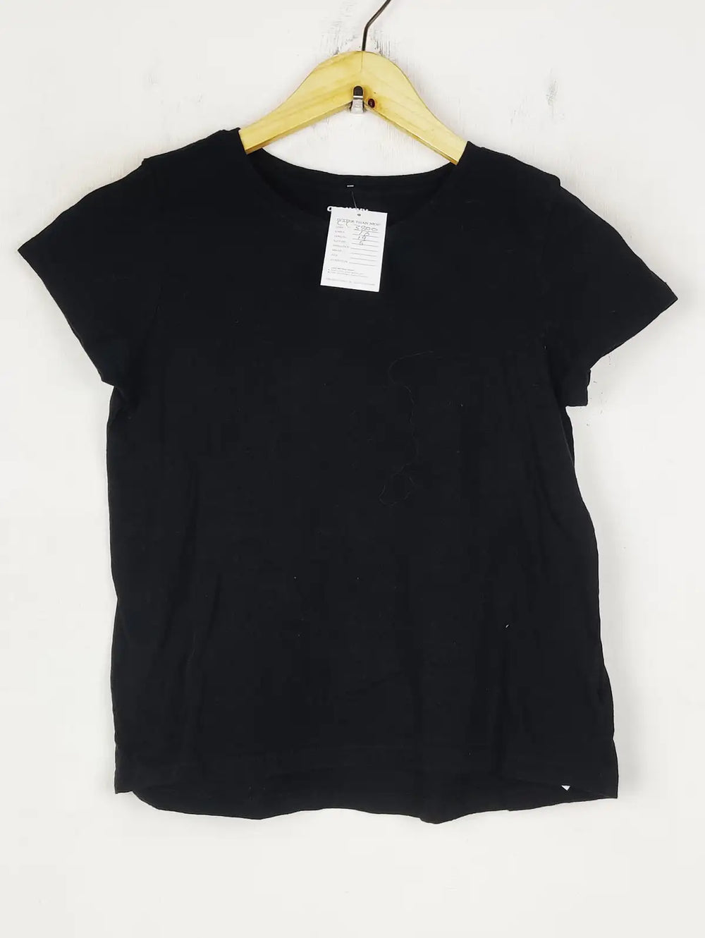 Buy online pre-used pre-loved 100% authentic & Original branded Old Navy (CT-3800) available in Pakistan. Top international brands avilable.