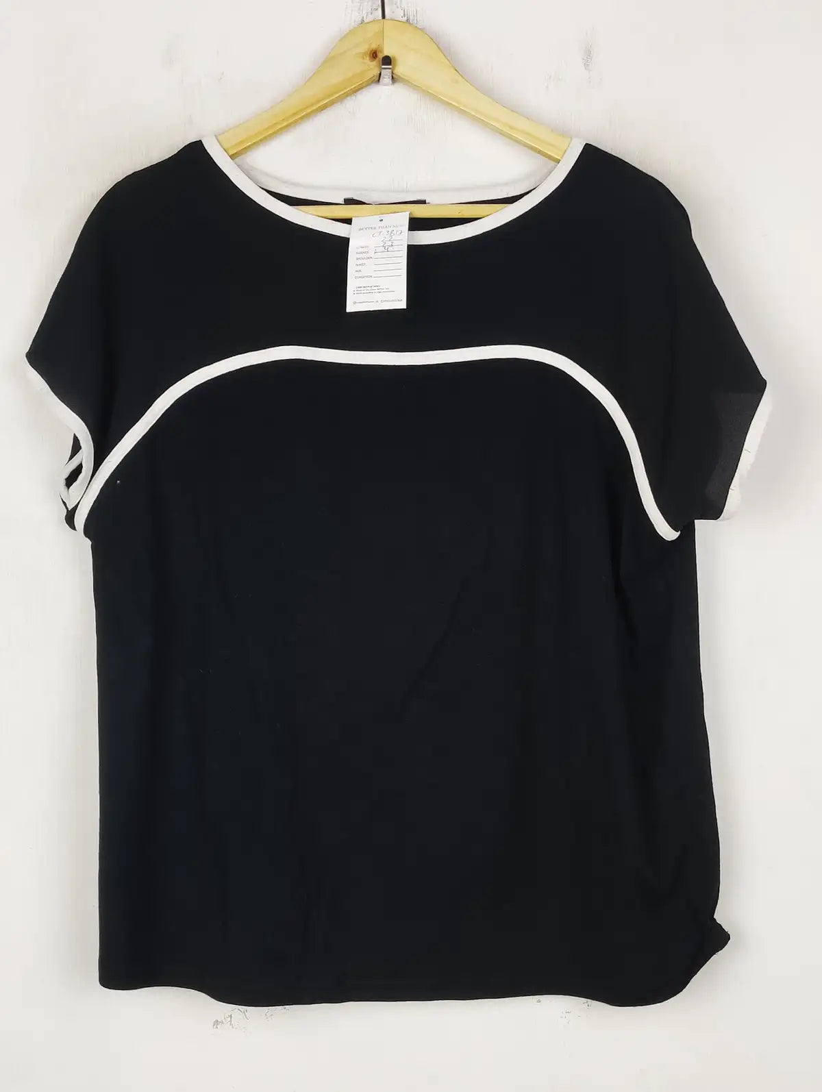 Buy online pre-used pre-loved 100% authentic & Original branded Marks & Spencer (CT-3817) available in Pakistan. Top international brands avilable.