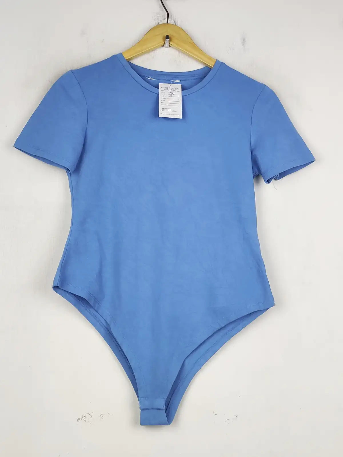 Buy online pre-used pre-loved 100% authentic & Original branded Unknown Brand (CT-3871) available in Pakistan. Top international brands avilable.