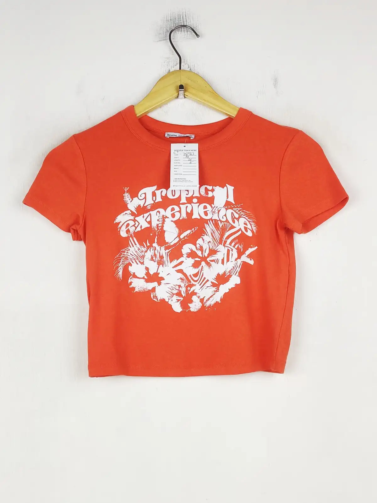 Buy online pre-used pre-loved 100% authentic & Original branded Bershka (CT-3883) available in Pakistan. Top international brands avilable.