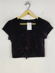 Buy online pre-used pre-loved 100% authentic & Original branded Urban Outfitters (CT-3977) available in Pakistan. Top international brands avilable.