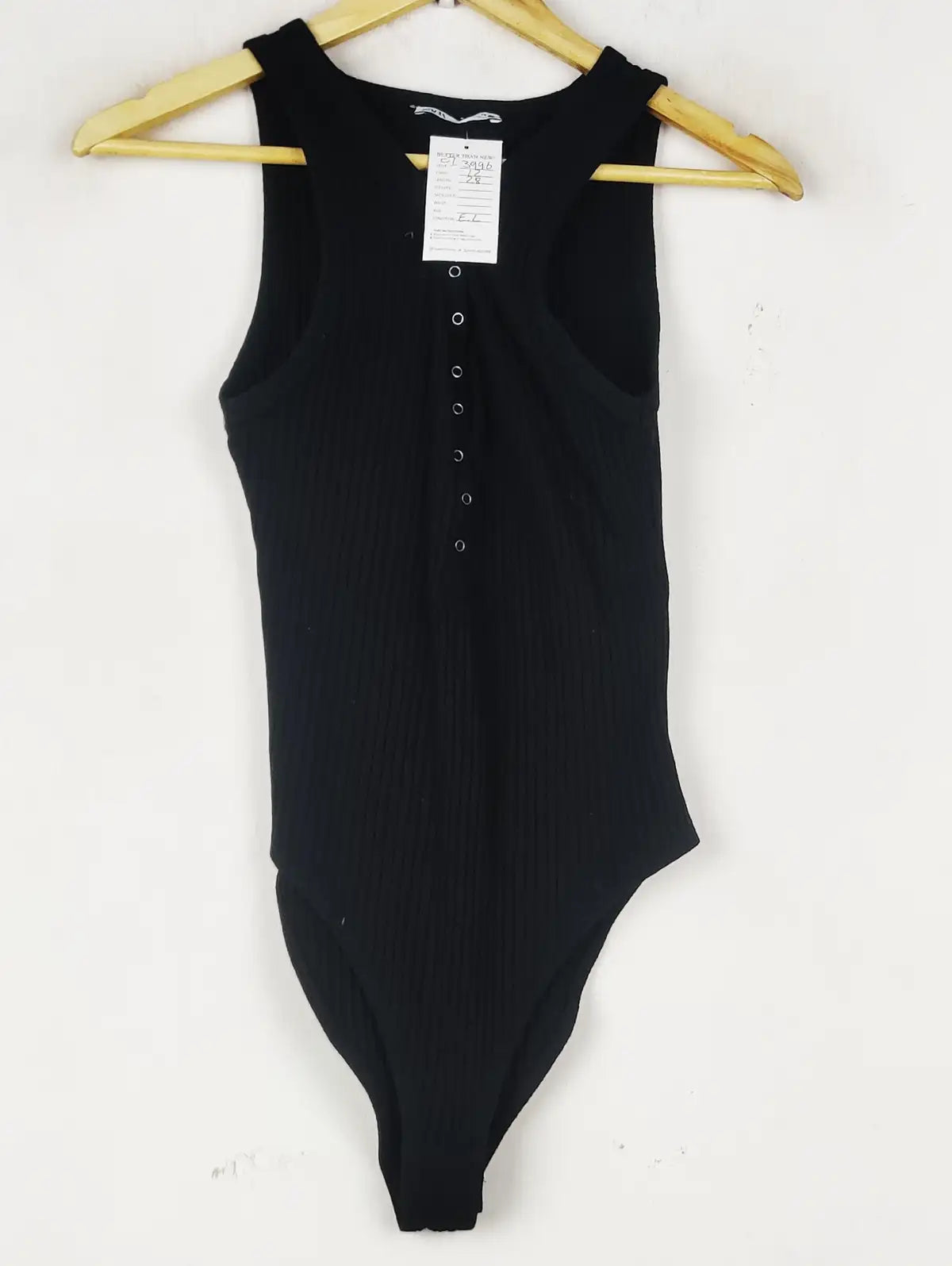 Buy online pre-used pre-loved 100% authentic & Original branded Zara (CT-3996) available in Pakistan. Top international brands avilable.