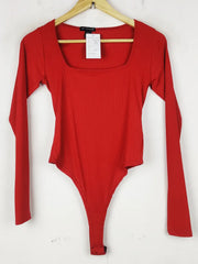 Buy online pre-used pre-loved 100% authentic & Original branded Prettylittlething (CT-4000) available in Pakistan. Top international brands avilable.