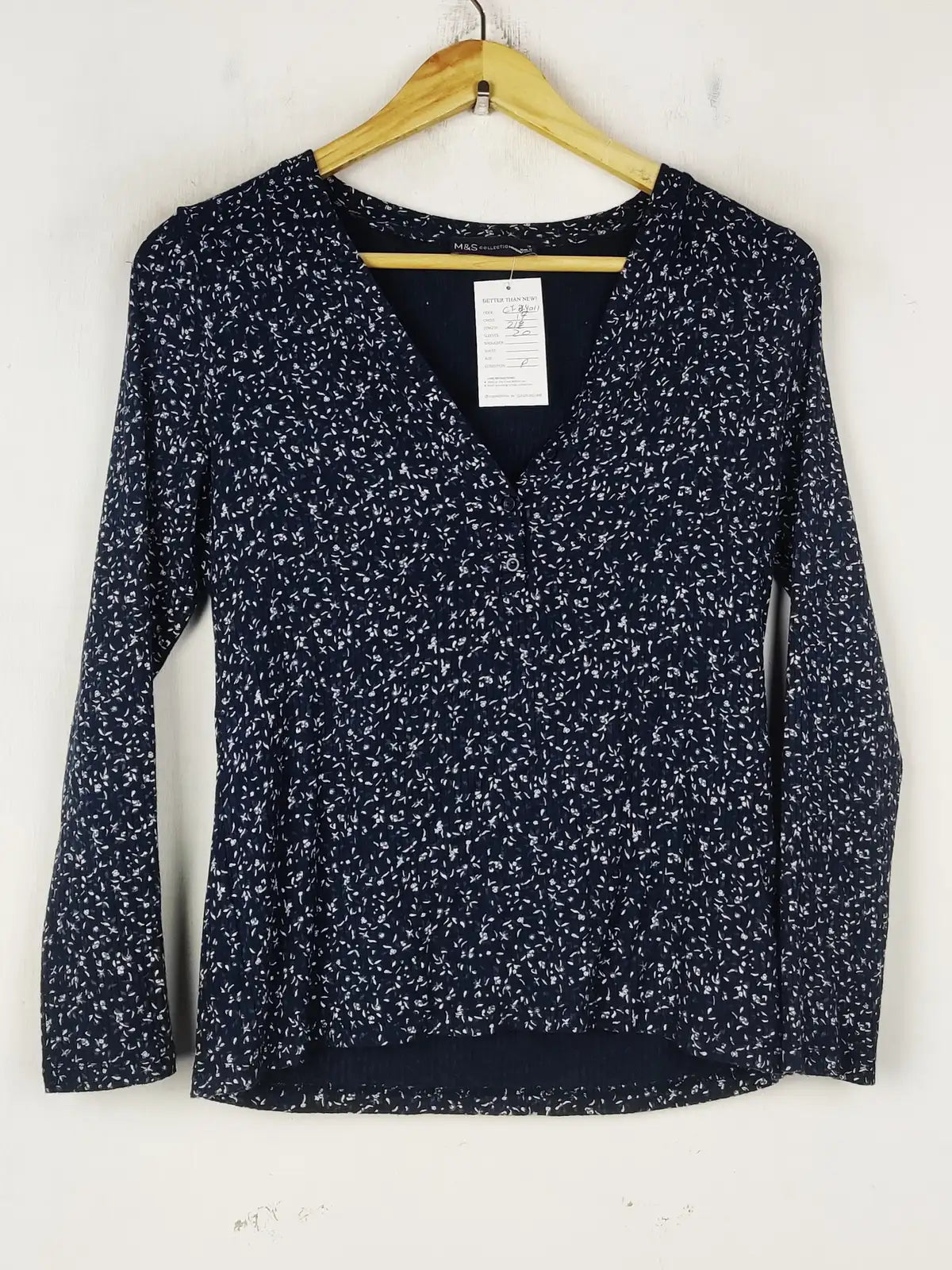 Buy online pre-used pre-loved 100% authentic & Original branded Marks & Spencer (CT-4011) available in Pakistan. Top international brands avilable.