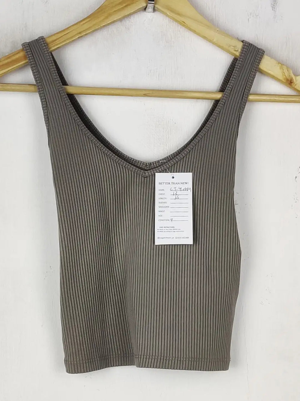 Buy online pre-used pre-loved 100% authentic & Original branded Hollister (CT-4044) available in Pakistan. Top international brands avilable.