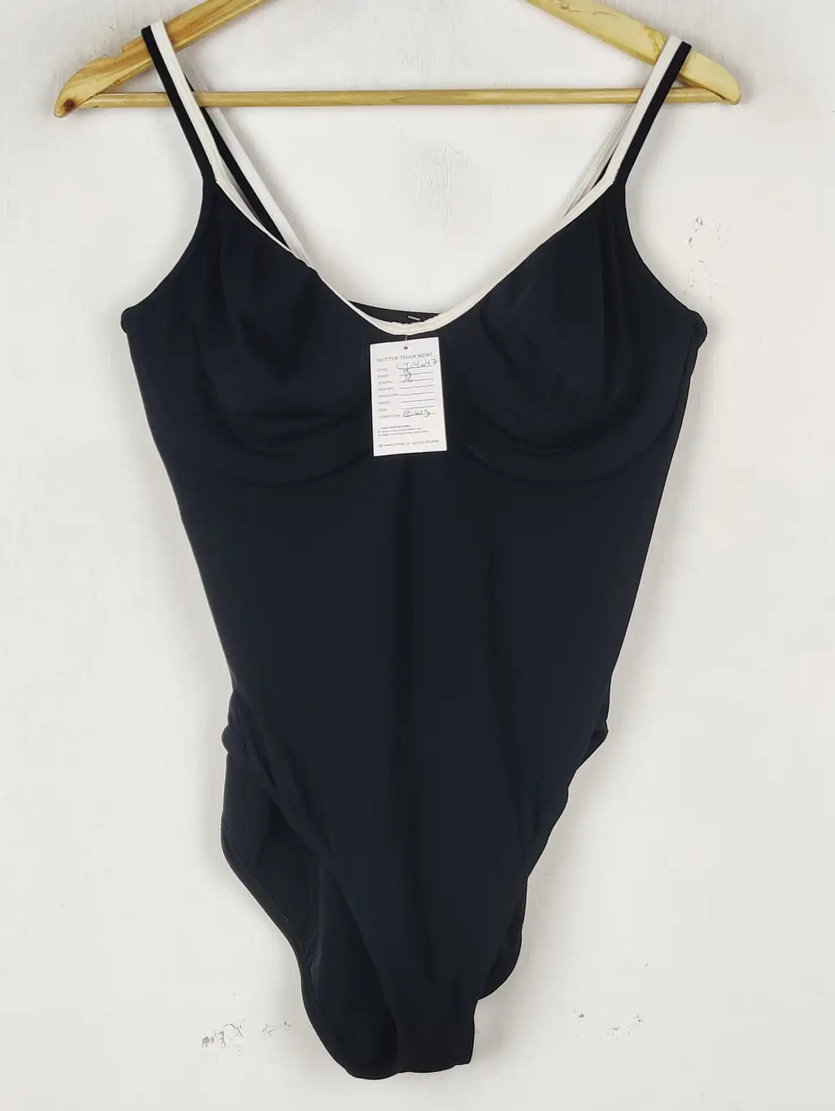 Buy online pre-used pre-loved 100% authentic & Original branded Marks & Spencer (CT-4047) available in Pakistan. Top international brands avilable.