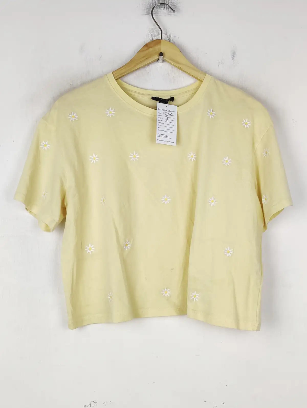 Buy online pre-used pre-loved 100% authentic & Original branded New Look (CT-4062) available in Pakistan. Top international brands avilable.