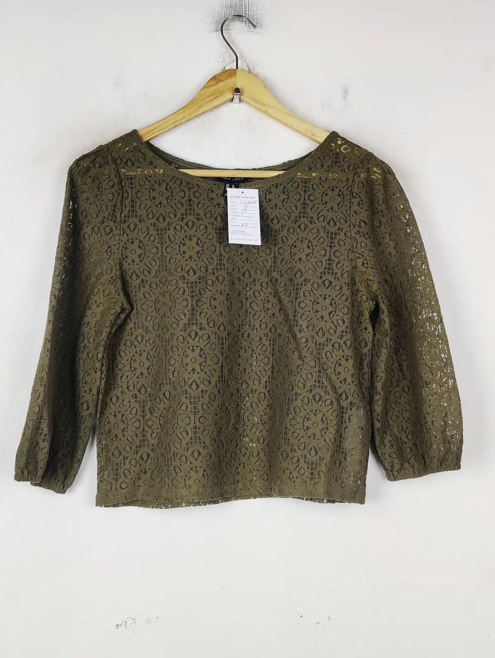 Buy online pre-used pre-loved 100% authentic & Original branded New Look (CT-4067) available in Pakistan. Top international brands avilable.