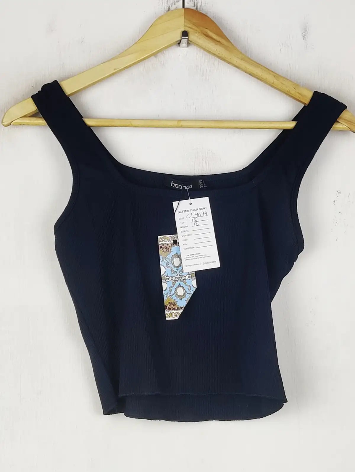 Buy online pre-used pre-loved 100% authentic & Original branded Boohoo (CT-4074) available in Pakistan. Top international brands avilable.