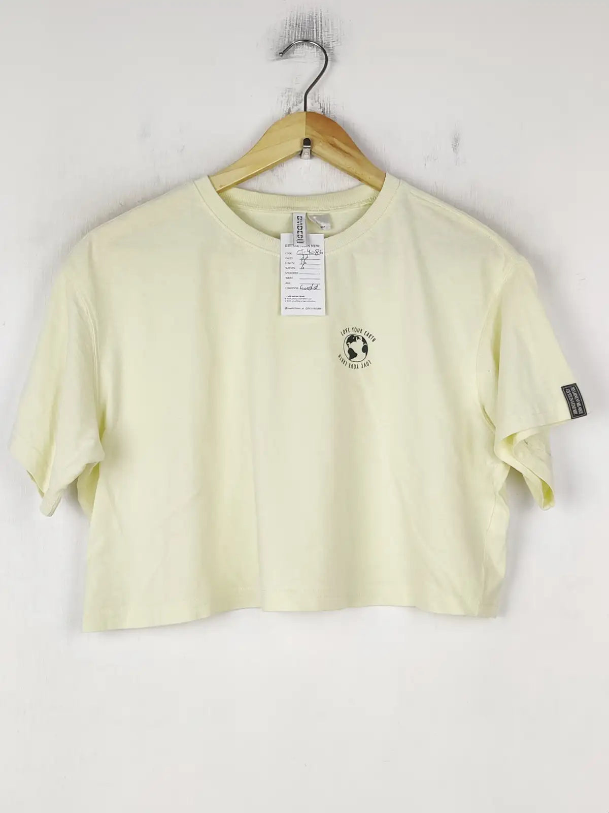 Buy online pre-used pre-loved 100% authentic & Original branded H&M (CT-4086) available in Pakistan. Top international brands avilable.