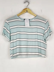 Buy online pre-used pre-loved 100% authentic & Original branded Prettylittlething (CT-4127) available in Pakistan. Top international brands avilable.