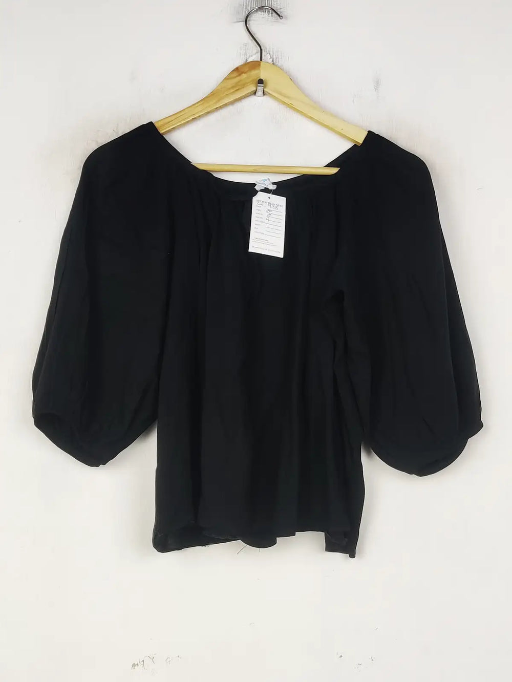 Buy online pre-used pre-loved 100% authentic & Original branded Primark (CT-4138) available in Pakistan. Top international brands avilable.
