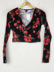 Buy online pre-used pre-loved 100% authentic & Original branded Forever 21 (CT-4139) available in Pakistan. Top international brands avilable.