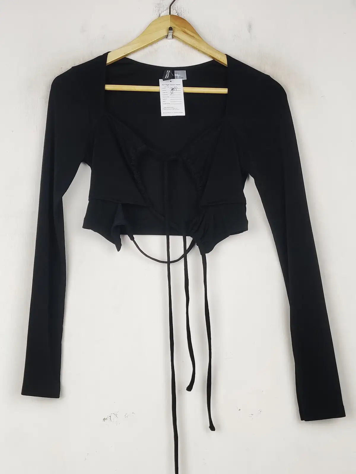 Buy online pre-used pre-loved 100% authentic & Original branded H&M (CT-4184) available in Pakistan. Top international brands avilable.