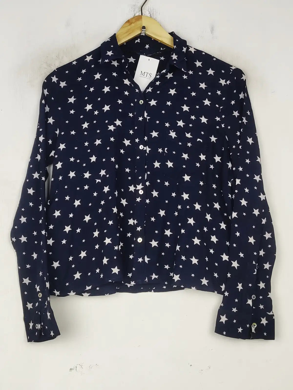 Buy online pre-used pre-loved 100% authentic & Original branded Zara (CT-4191) available in Pakistan. Top international brands avilable.