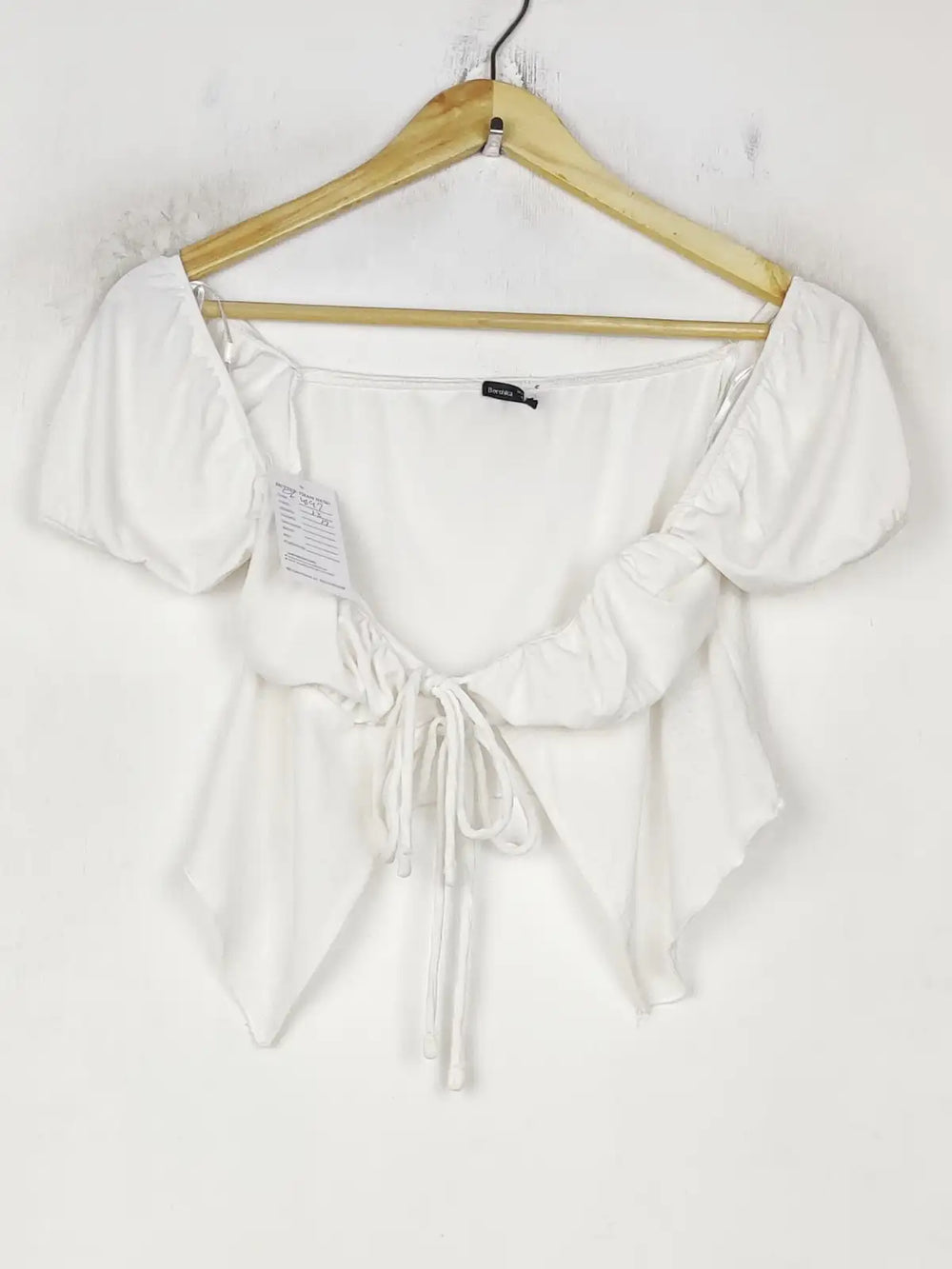 Buy online pre-used pre-loved 100% authentic & Original branded Bershka (CT-4197) available in Pakistan. Top international brands avilable.