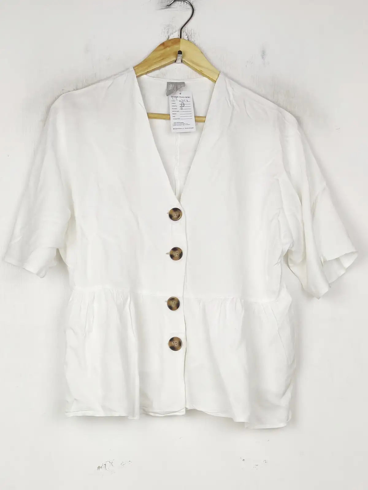 Buy online pre-used pre-loved 100% authentic & Original branded Asos (CT-4204) available in Pakistan. Top international brands avilable.