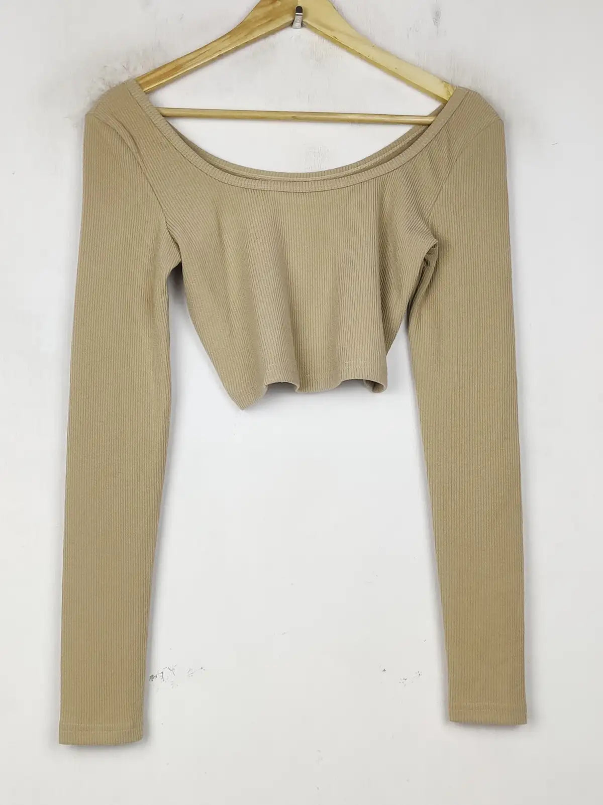 Buy online pre-used pre-loved 100% authentic & Original branded Shein (CT-4220) available in Pakistan. Top international brands avilable.