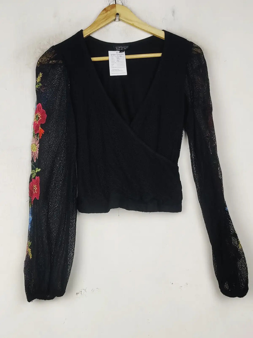 Buy online pre-used pre-loved 100% authentic & Original branded Topshop (CT-4230) available in Pakistan. Top international brands avilable.