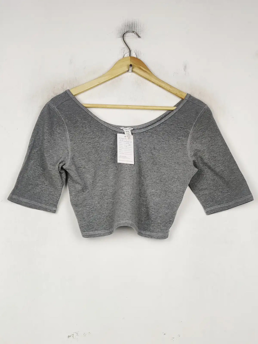 Buy online pre-used pre-loved 100% authentic & Original branded Unknown Brand (CT-4257) available in Pakistan. Top international brands avilable.