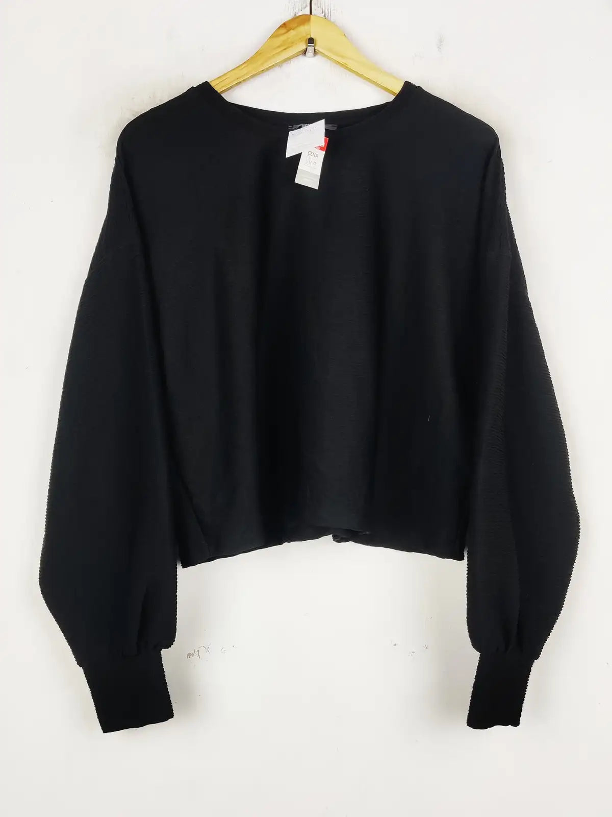 Buy online pre-used pre-loved 100% authentic & Original branded Primark (CT-4314) available in Pakistan. Top international brands avilable.