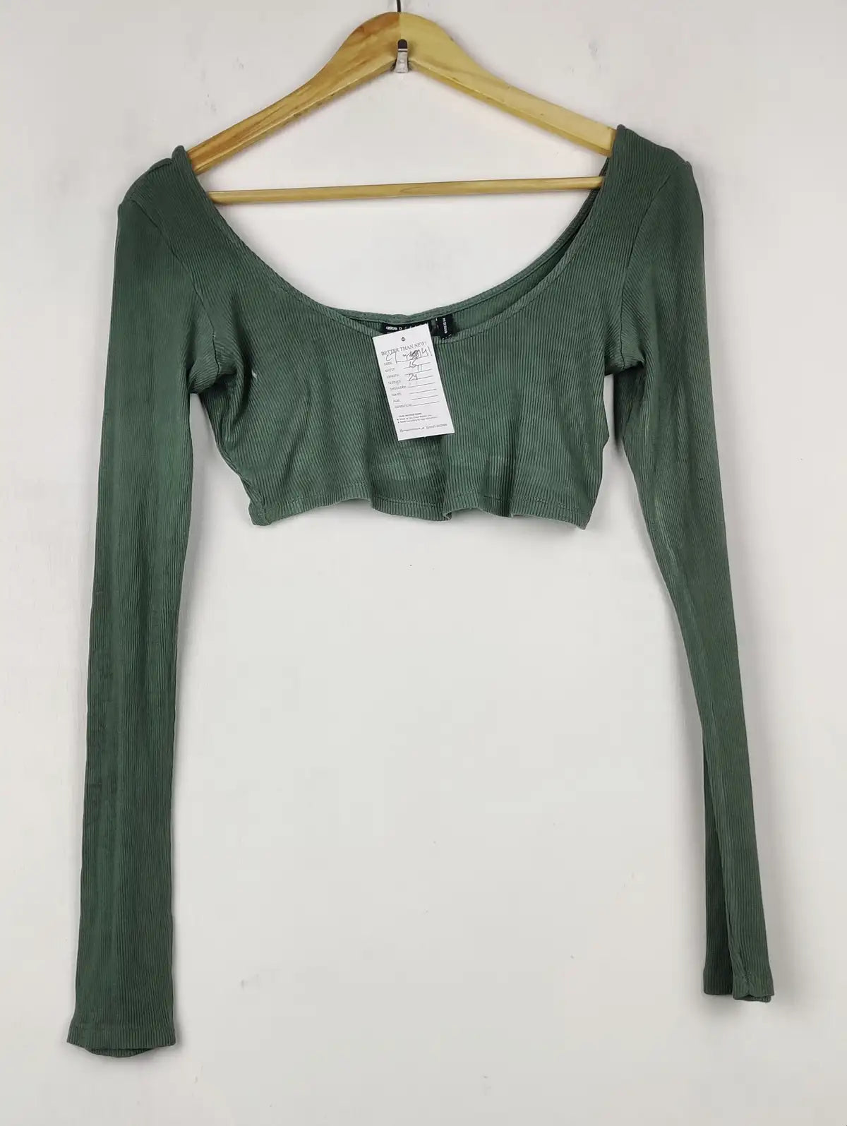 Buy online pre-used pre-loved 100% authentic & Original branded Asos Design (CT-4341) available in Pakistan. Top international brands avilable.