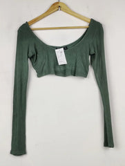 Buy online pre-used pre-loved 100% authentic & Original branded Asos Design (CT-4341) available in Pakistan. Top international brands avilable.