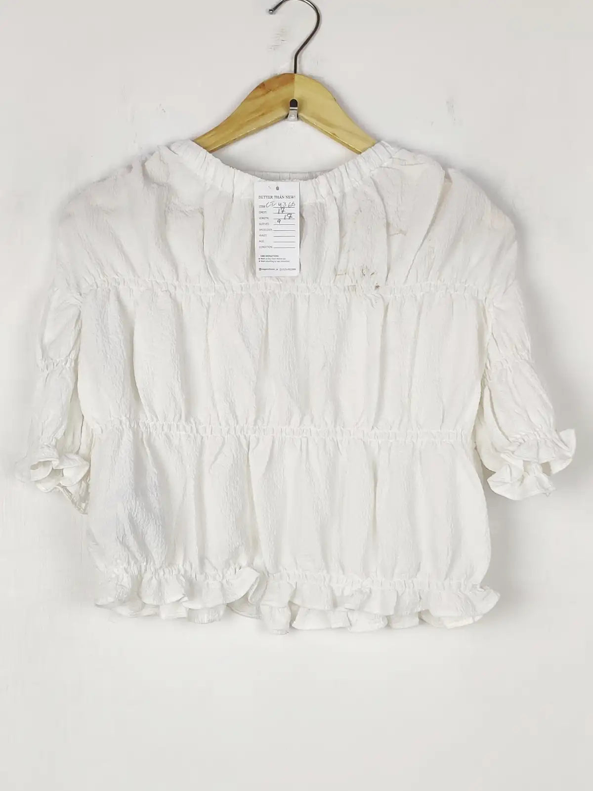Buy online pre-used pre-loved 100% authentic & Original branded Unknown Brand (CT-4366) available in Pakistan. Top international brands avilable.