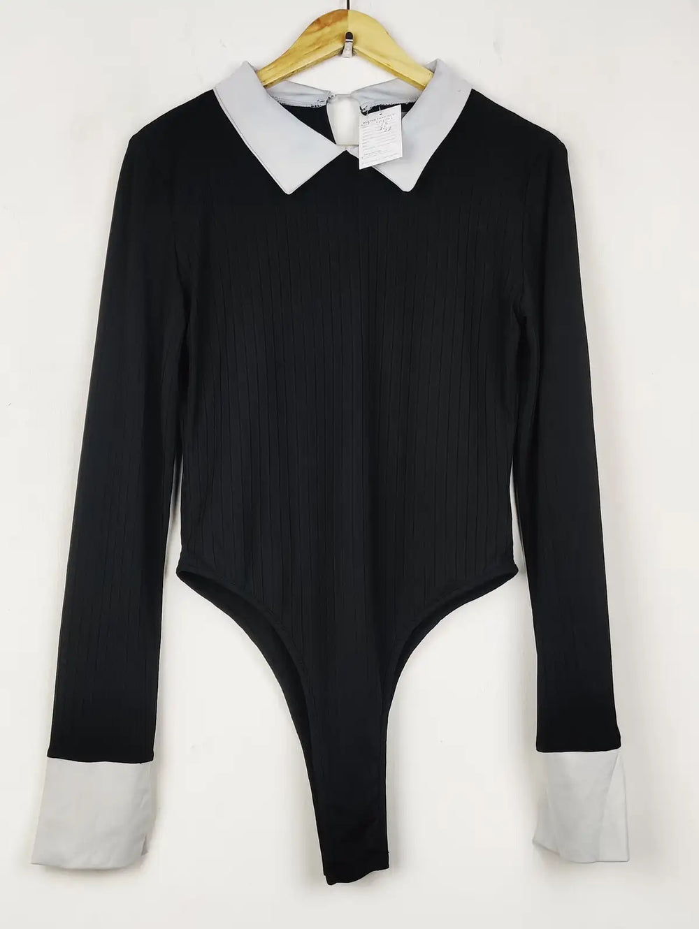 Buy online pre-used pre-loved 100% authentic & Original branded Shein (CT-4402) available in Pakistan. Top international brands avilable.