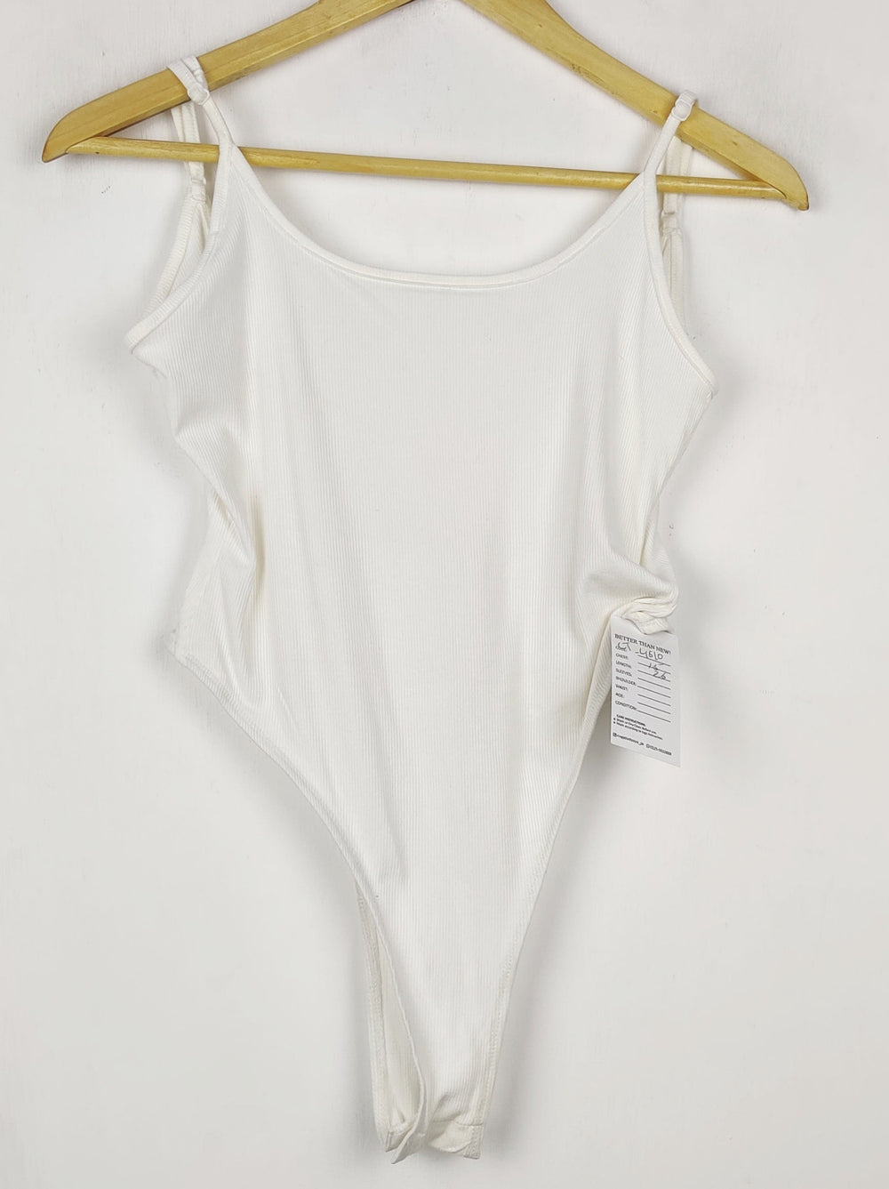 Buy online pre-used pre-loved 100% authentic & Original branded H&M (CT-4610) available in Pakistan. Top international brands avilable.