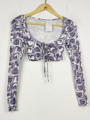 Buy online pre-used pre-loved 100% authentic & Original branded Unknown Brand (CT-4627) available in Pakistan. Top international brands avilable.