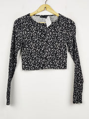 Buy online pre-used pre-loved 100% authentic & Original branded Asos (CT-4637) available in Pakistan. Top international brands avilable.