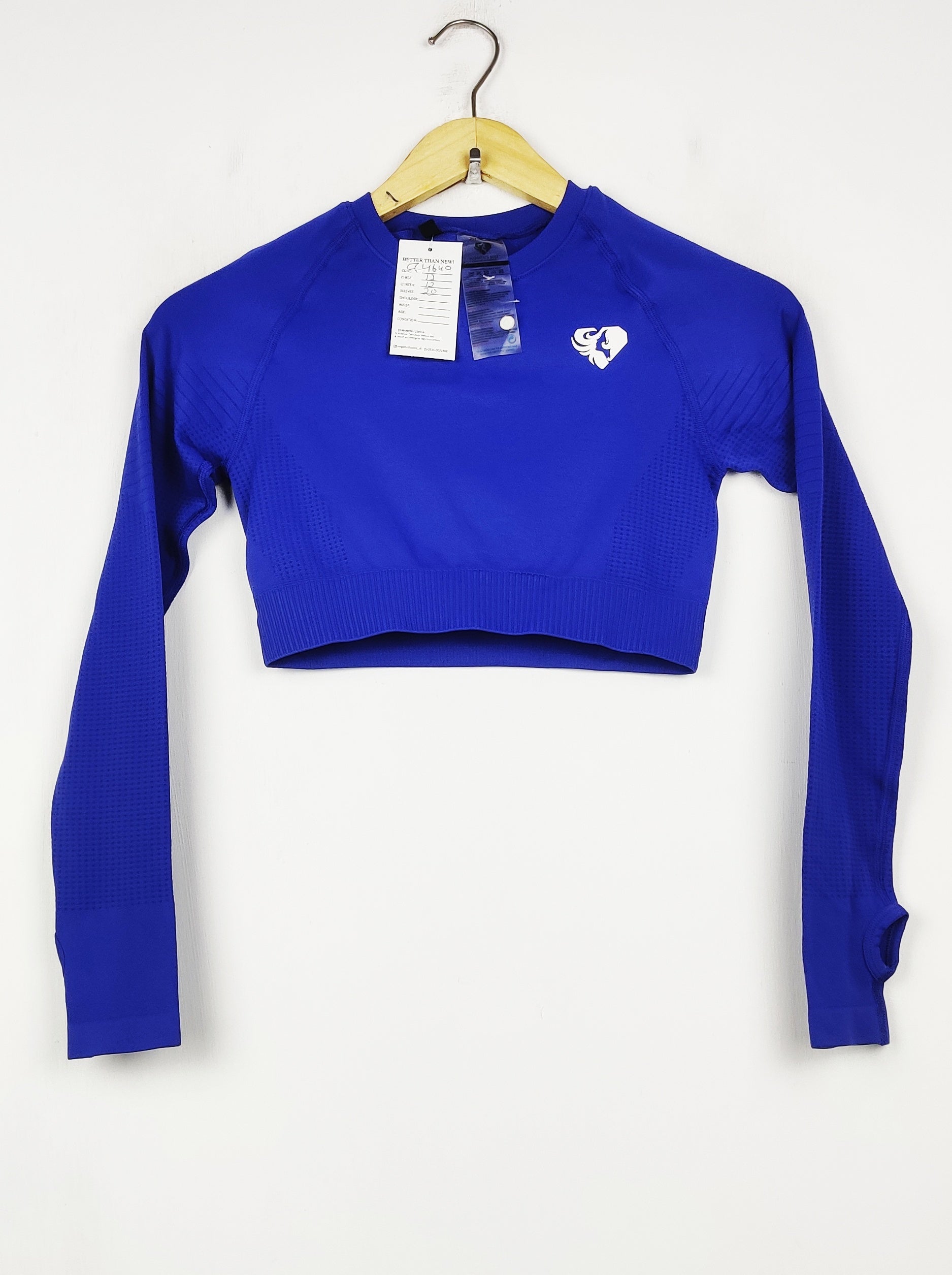 Buy online pre-used pre-loved 100% authentic & Original branded Women'S Best (CT-4640) available in Pakistan. Top international brands avilable.