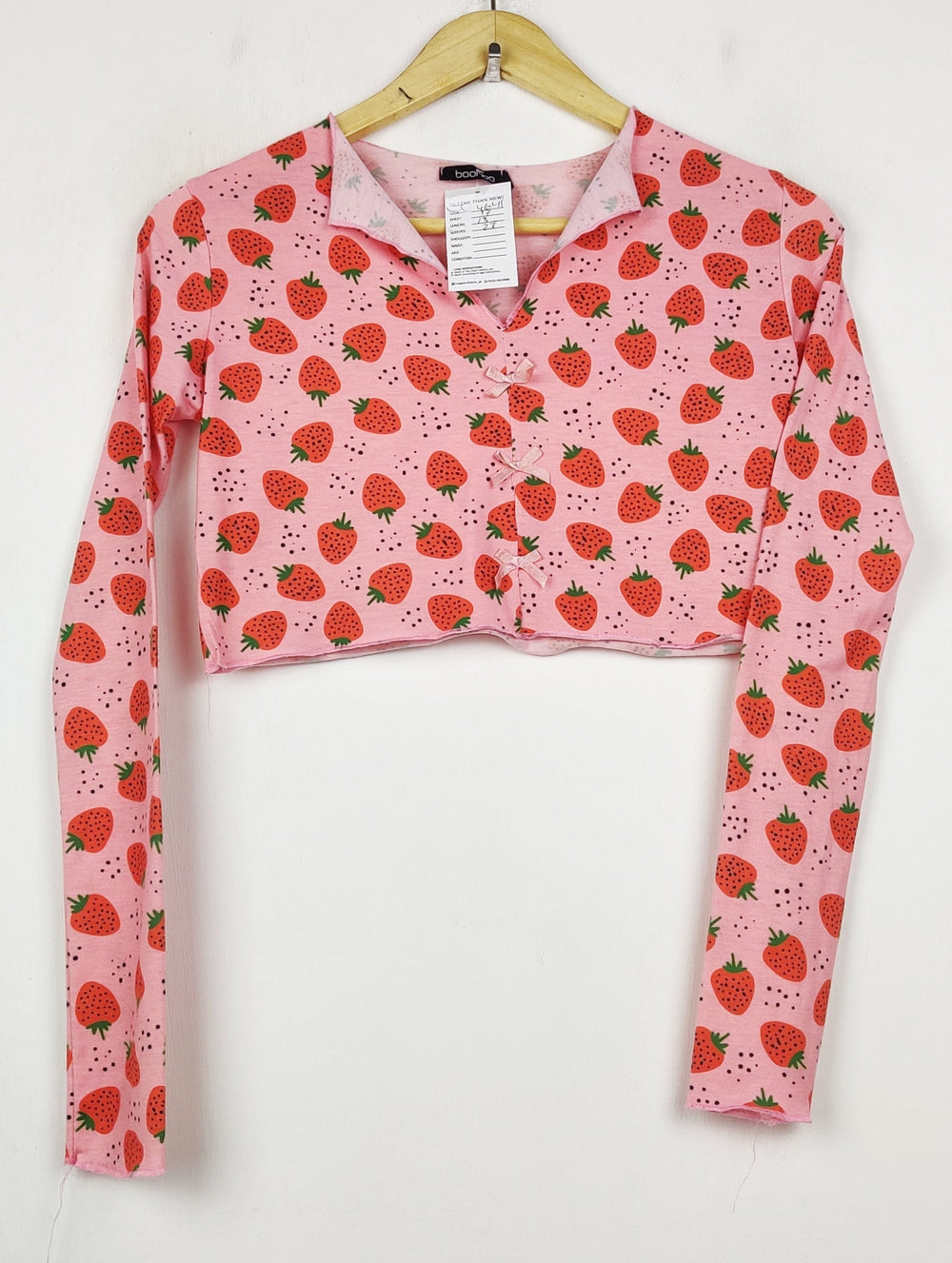 Buy online pre-used pre-loved 100% authentic & Original branded Boohoo (CT-4641) available in Pakistan. Top international brands avilable.