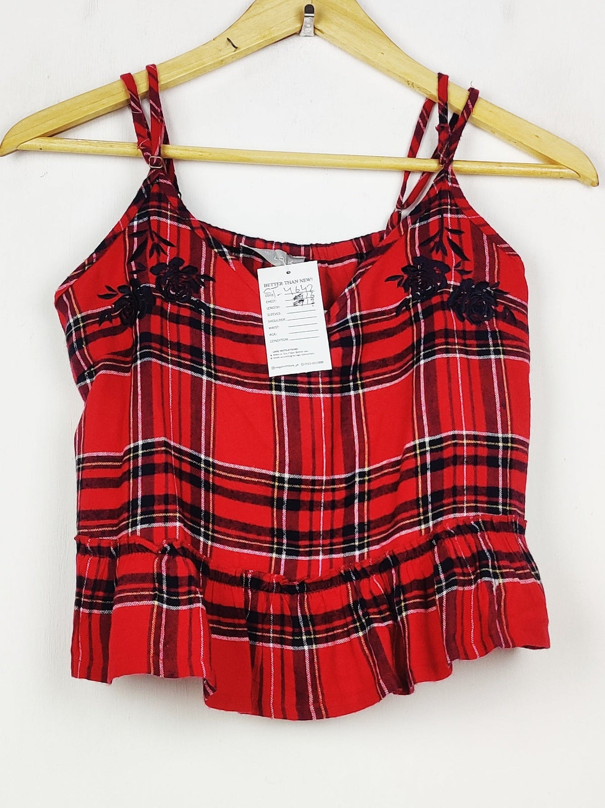 Buy online pre-used pre-loved 100% authentic & Original branded New Look (CT-4642) available in Pakistan. Top international brands avilable.