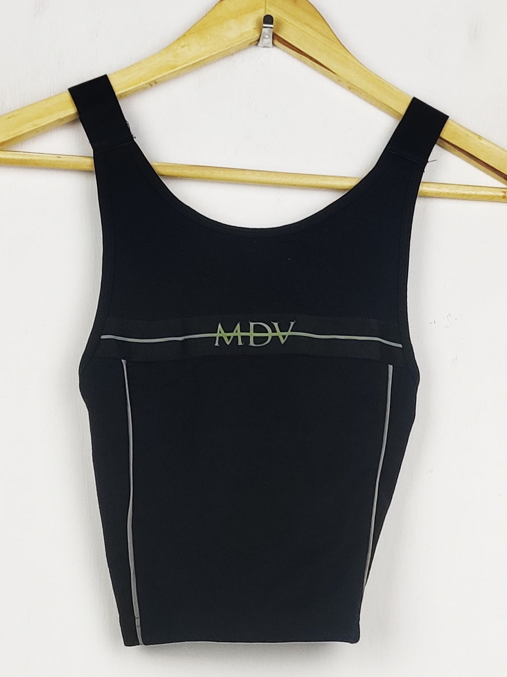 Buy online pre-used pre-loved 100% authentic & Original branded Mdactive (CT-4663) available in Pakistan. Top international brands avilable.