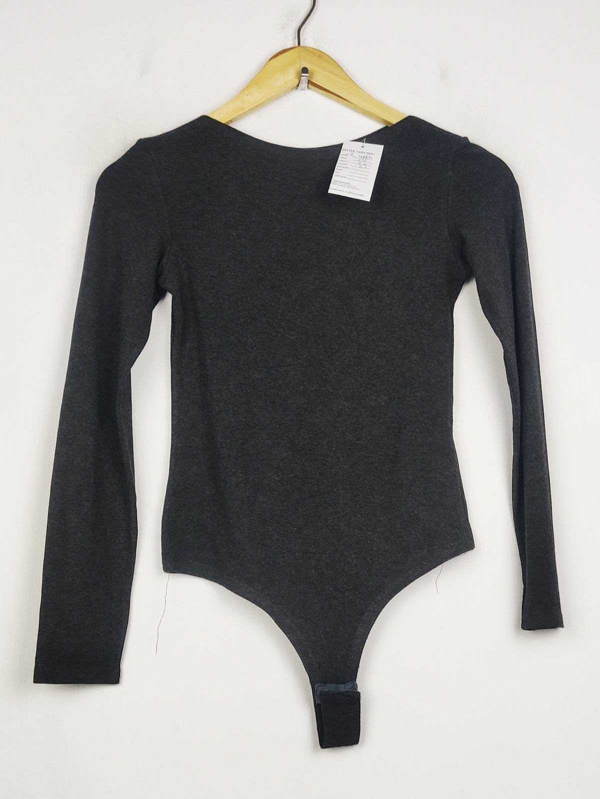 Buy online pre-used pre-loved 100% authentic & Original branded Unknown Brand (CT-4666) available in Pakistan. Top international brands avilable.