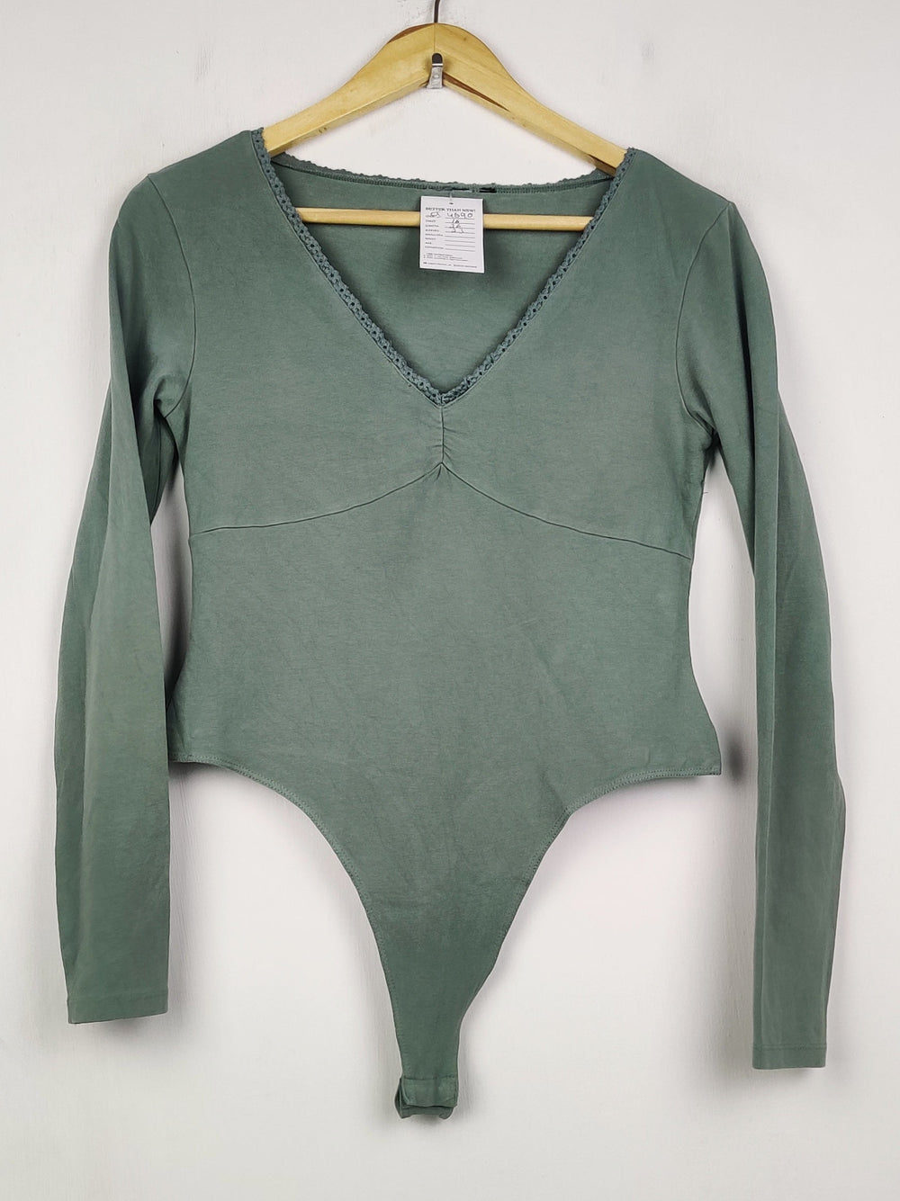 Buy online pre-used pre-loved 100% authentic & Original branded Unknown Brand (CT-4690) available in Pakistan. Top international brands avilable.