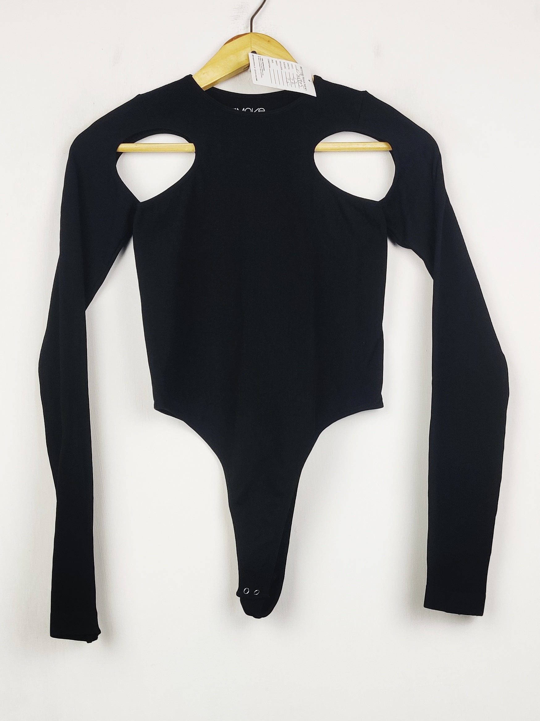 Buy online pre-used pre-loved 100% authentic & Original branded H&M (CT-4705) available in Pakistan. Top international brands avilable.
