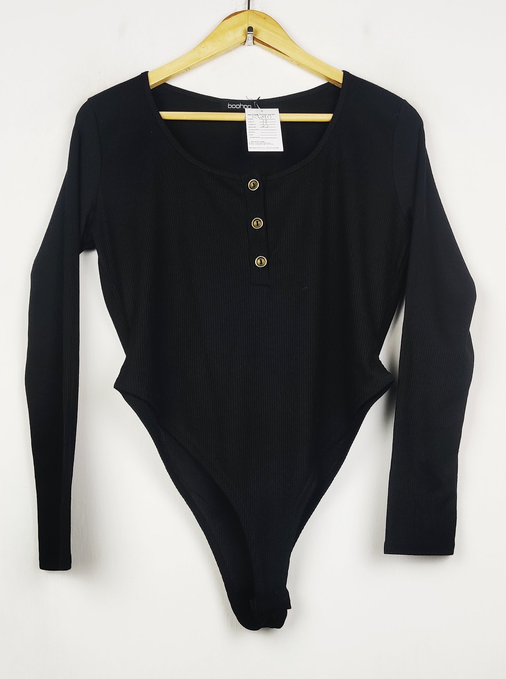 Buy online pre-used pre-loved 100% authentic & Original branded Boohoo (CT-4711) available in Pakistan. Top international brands avilable.