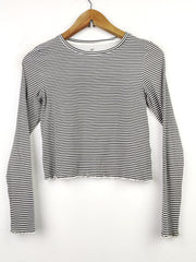 Buy online pre-used pre-loved 100% authentic & Original branded H&M (CT-473) available in Pakistan. Top international brands avilable.
