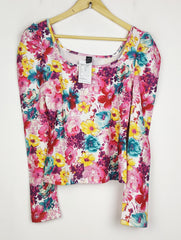 Buy online pre-used pre-loved 100% authentic & Original branded Shein (CT-4745) available in Pakistan. Top international brands avilable.