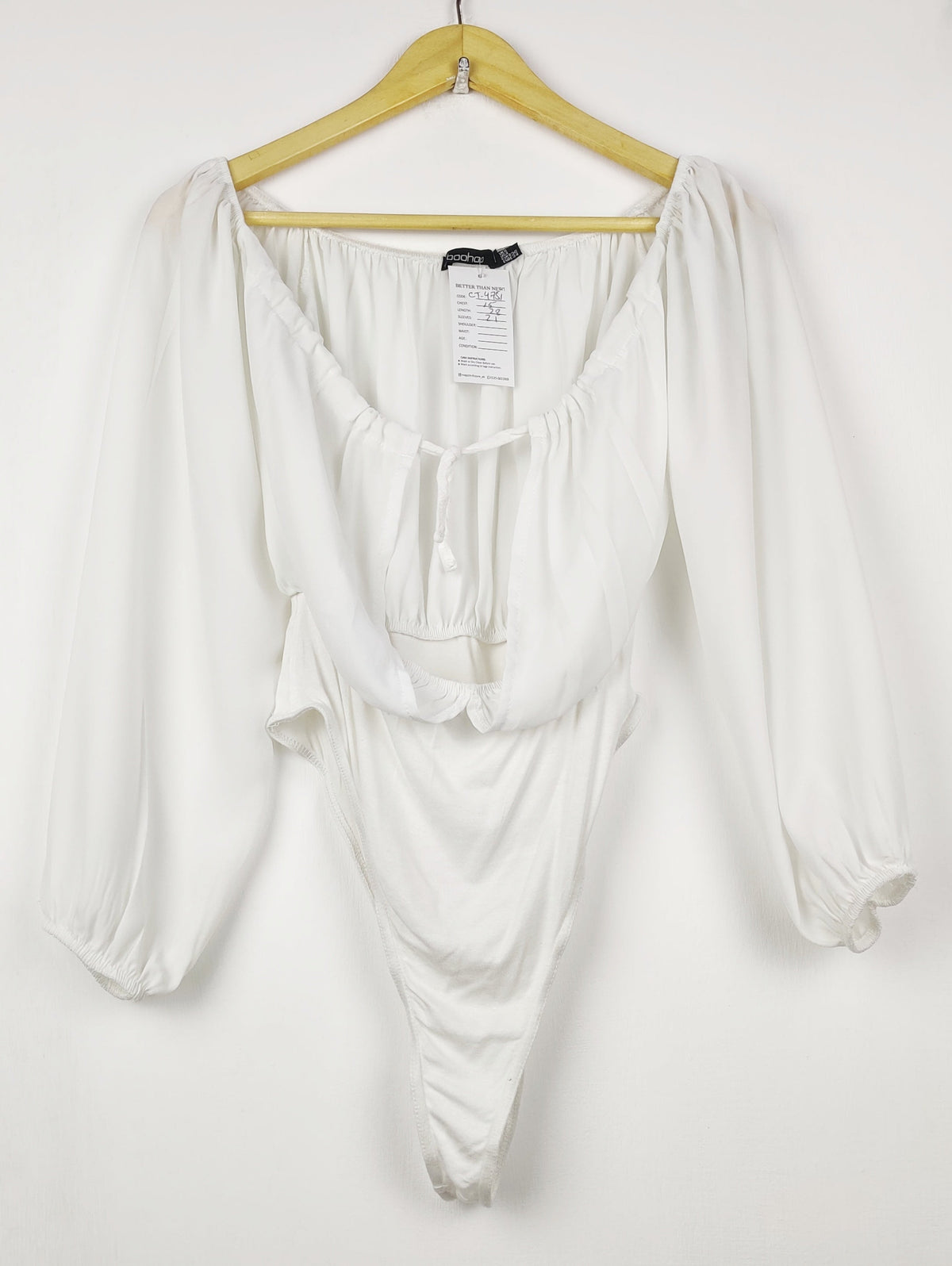 Buy online pre-used pre-loved 100% authentic & Original branded Boohoo (CT-4751) available in Pakistan. Top international brands avilable.