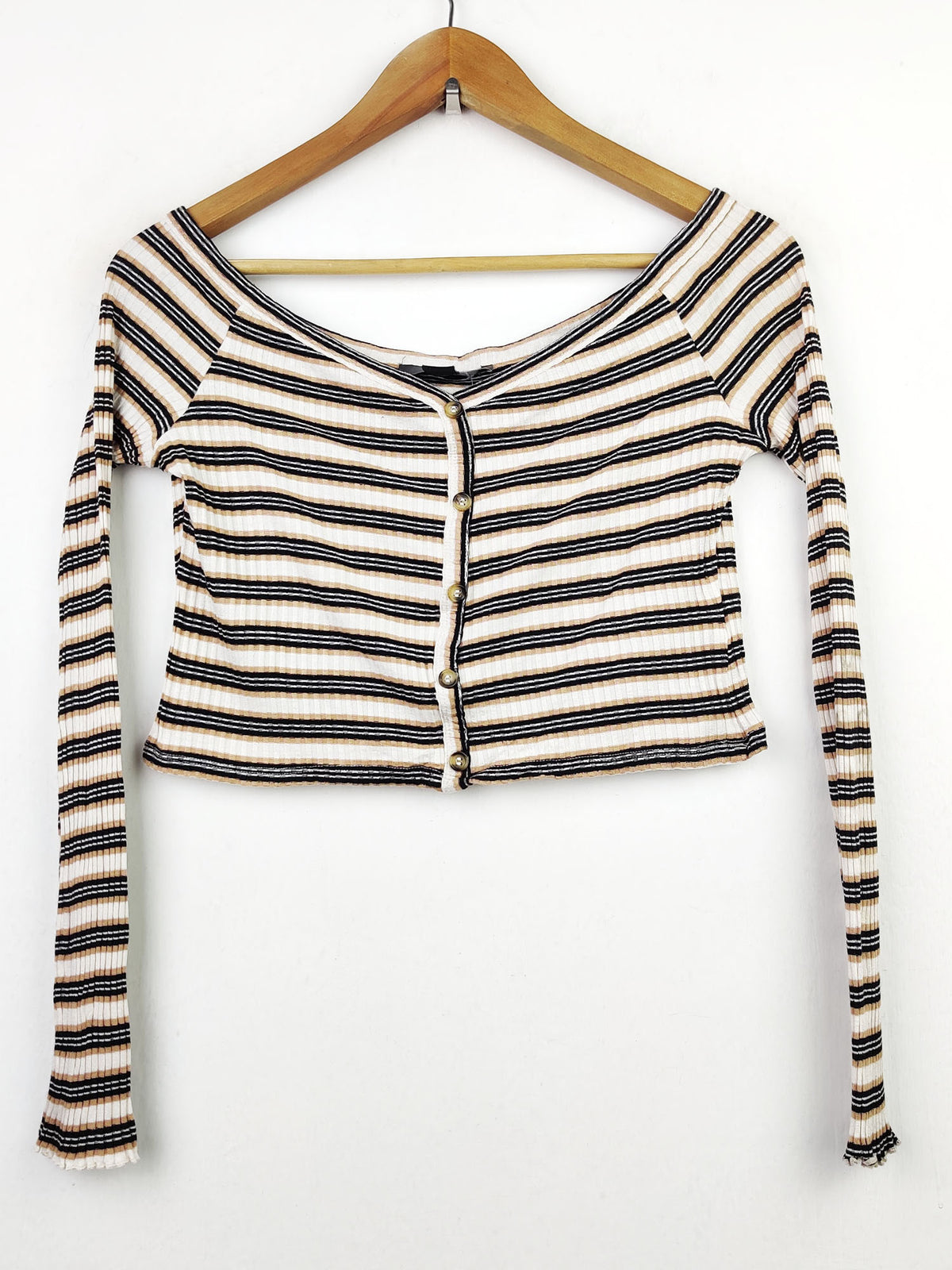 Buy online pre-used pre-loved 100% authentic & Original branded Primark (CT-479) available in Pakistan. Top international brands avilable.