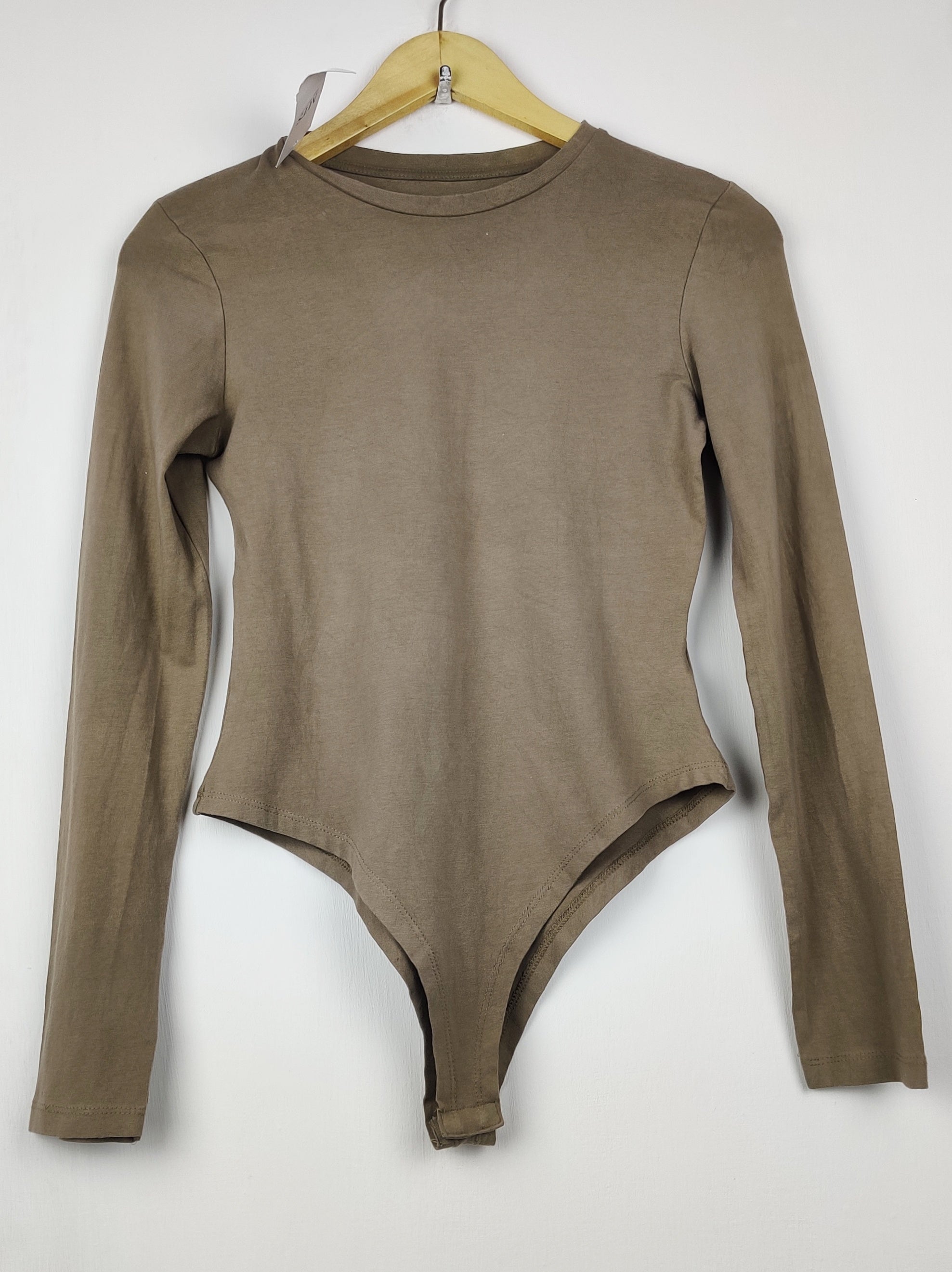 Buy online pre-used pre-loved 100% authentic & Original branded Primark (CT-4801) available in Pakistan. Top international brands avilable.