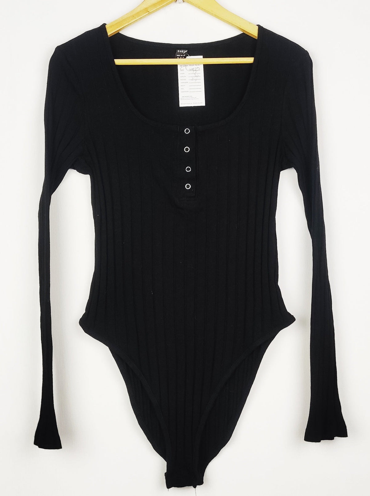Buy online pre-used pre-loved 100% authentic & Original branded Shein (CT-4827) available in Pakistan. Top international brands avilable.