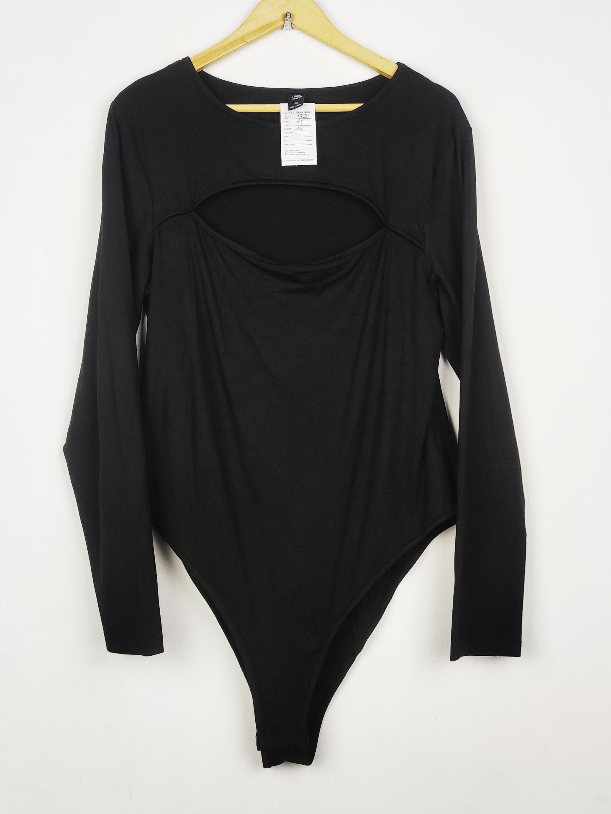 Buy online pre-used pre-loved 100% authentic & Original branded Shein (CT-4837) available in Pakistan. Top international brands avilable.